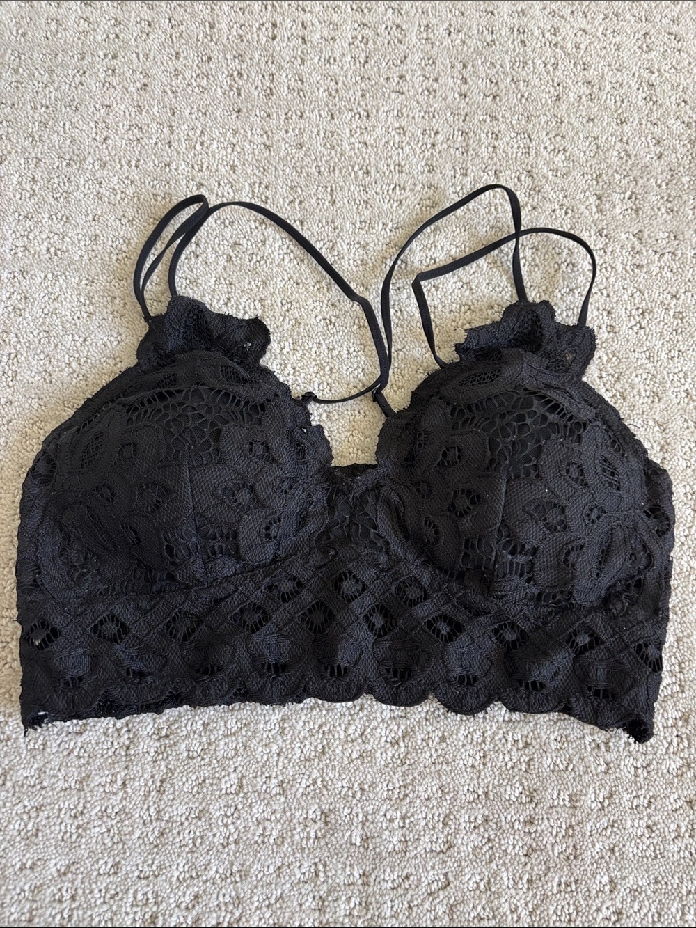 Wishlist Black Lace Bralette with Scalloped Hem Women’s Size Medium